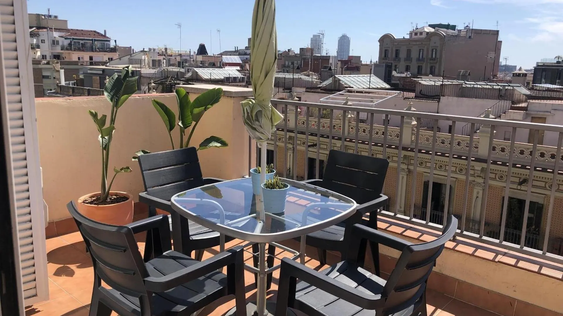 Apartamento Con Terraza Privada Y Wifi En El Corazon De Barcelona - Es-341-5 0*,